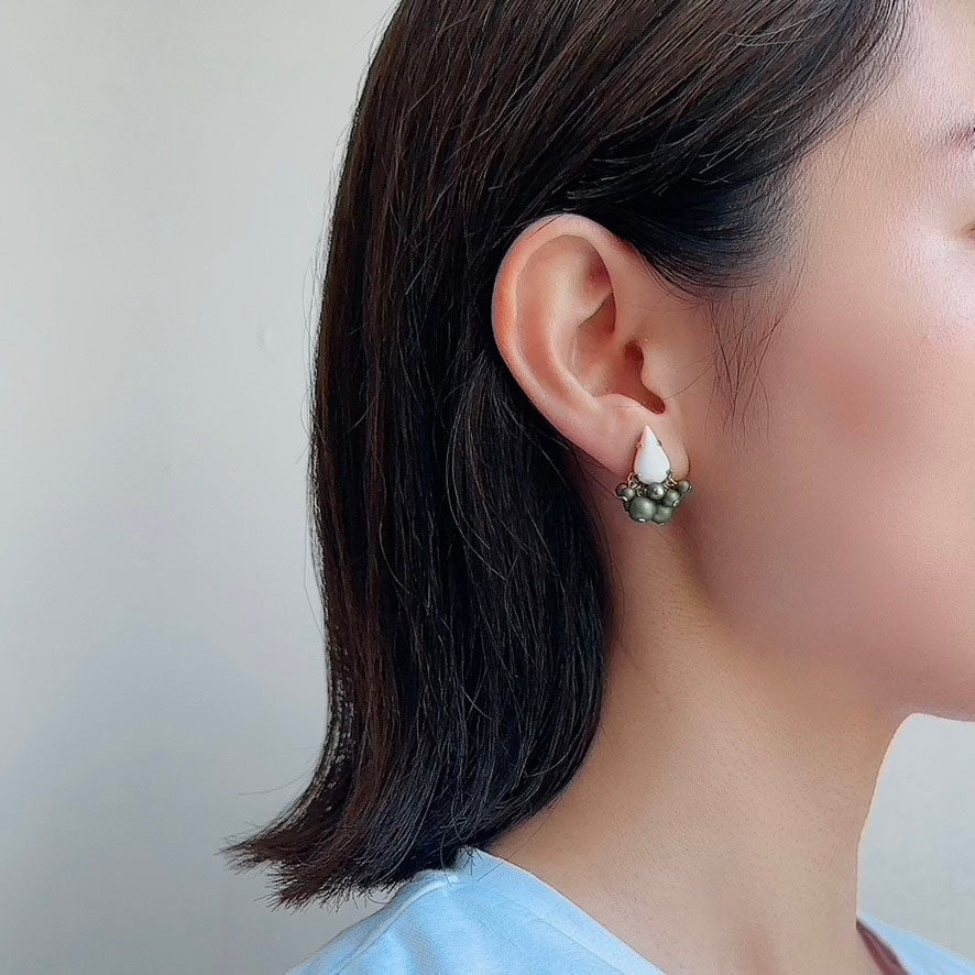 Pear Vintege Pearl Earring 【White & Khaki】