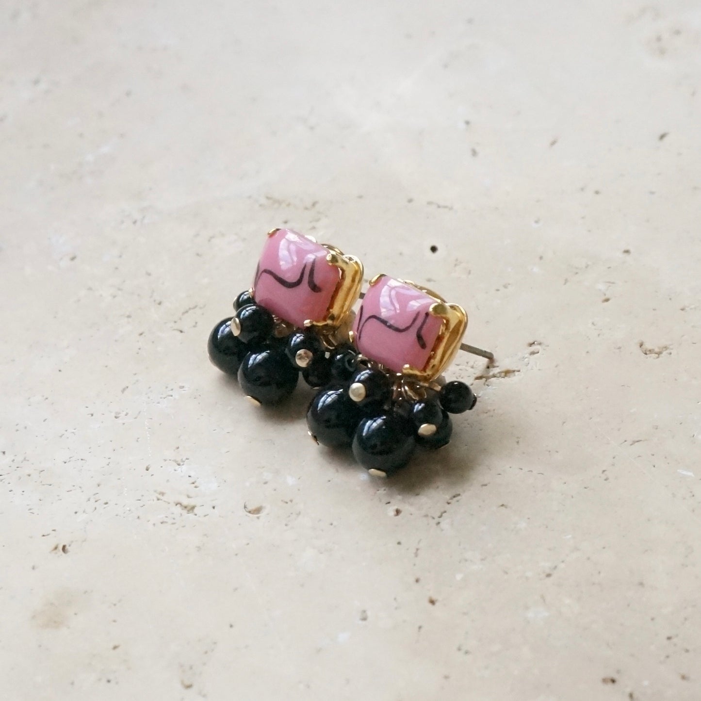 Square Stone Pearls Earring 【Pink】