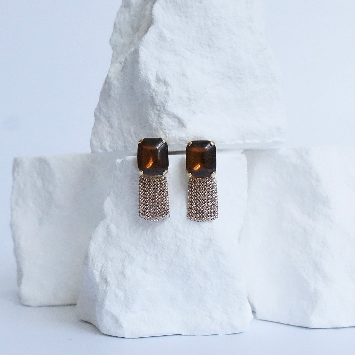 Square Stone Fringe Earring 【Brown & Gold】