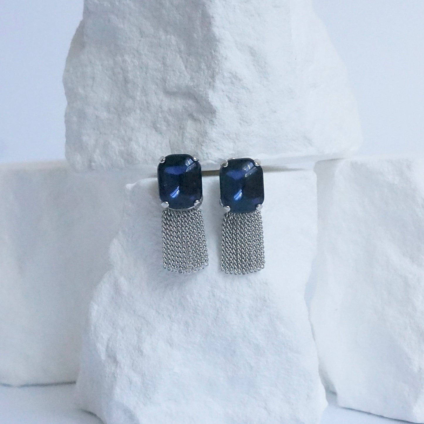 Square Stone Fringe Earring 【Navy & Silver】