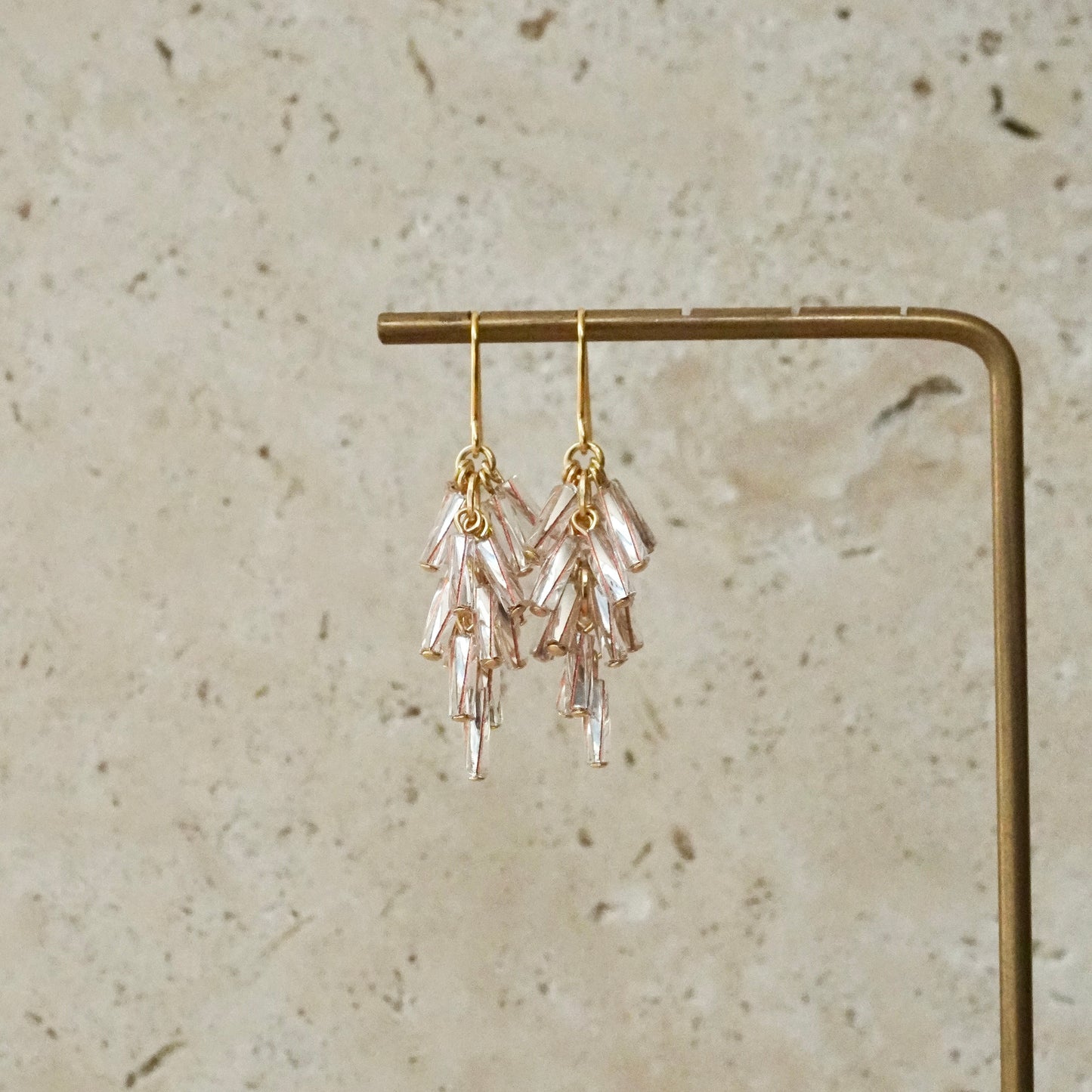 Swinging Vintage Beads Earring 【Clear & Bronze】