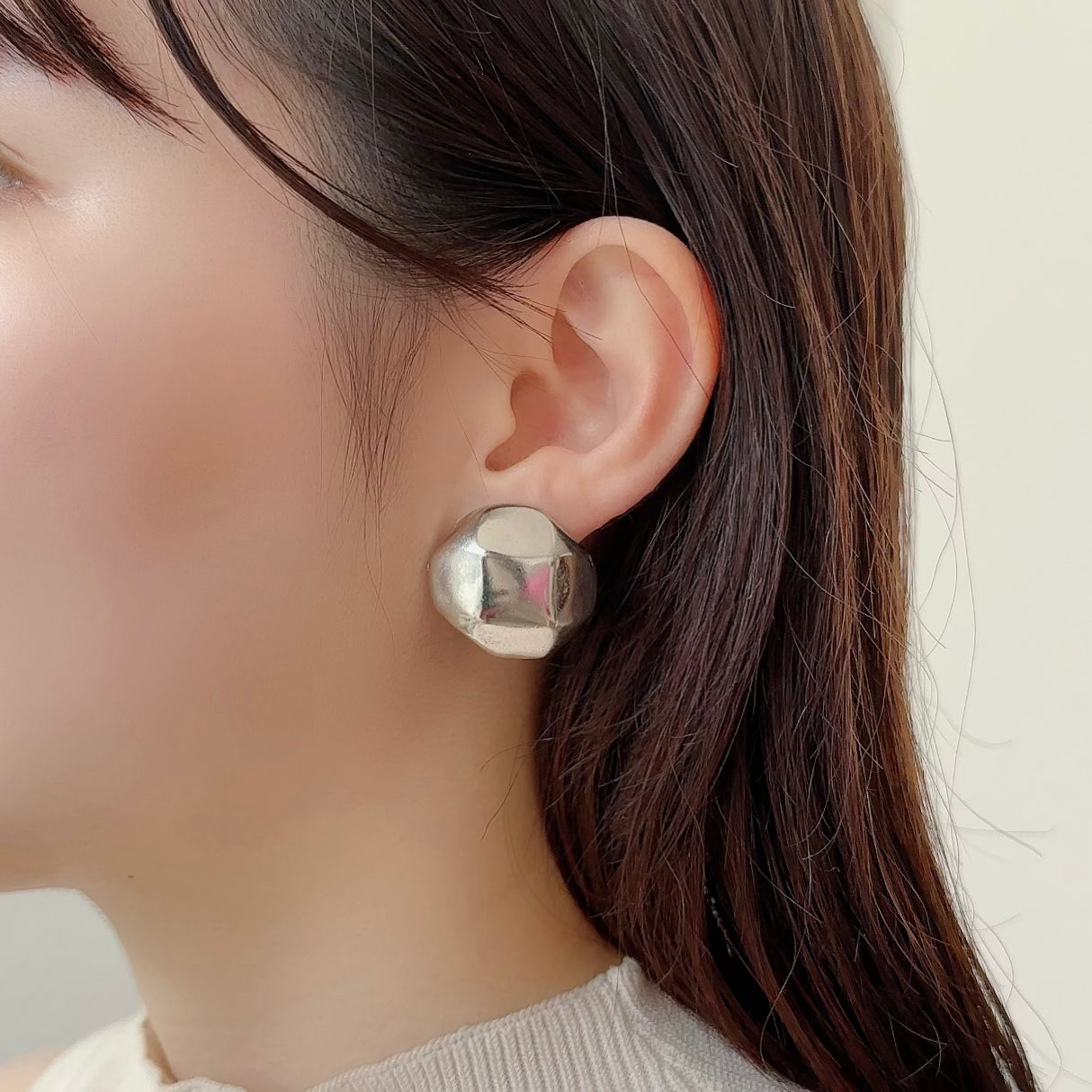 French Vintage Button Earring 【Silver】