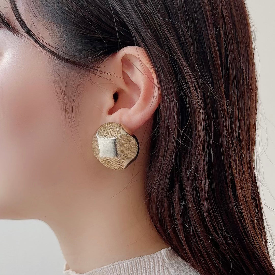 French Vintage Button Earring 【Gold】