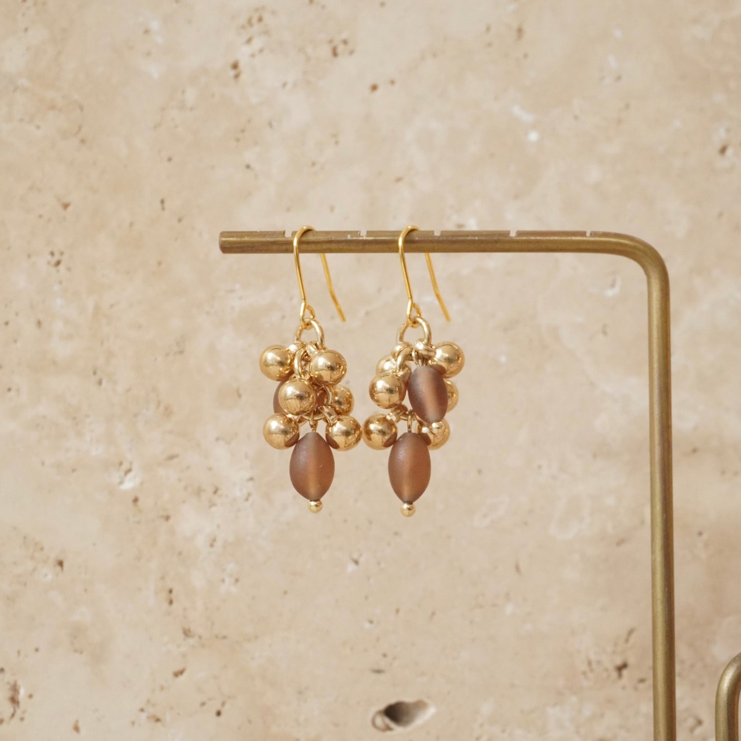 Swinging Vintage Beads Earring 【Matt Brown & Gold】