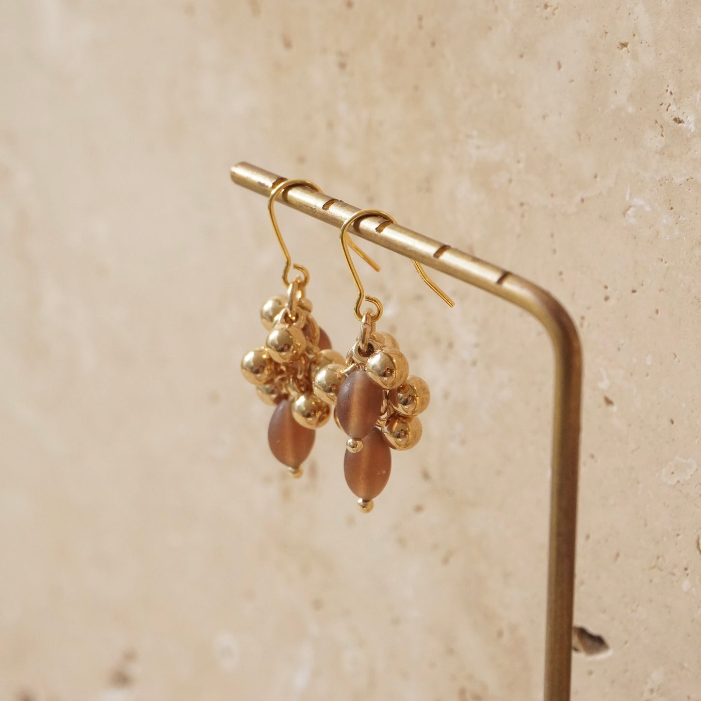 Swinging Vintage Beads Earring 【Matt Brown & Gold】