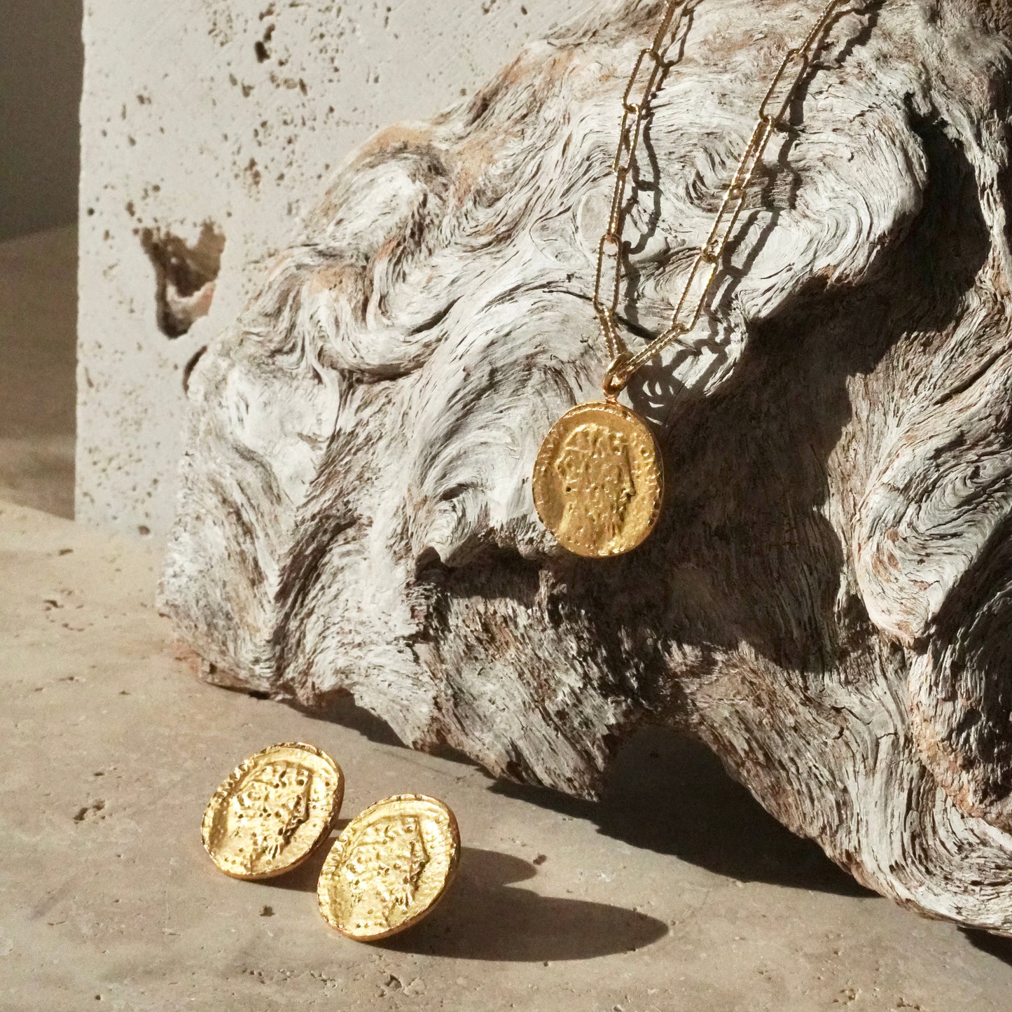 Coin Necklace 【Gold】 (coming soon)